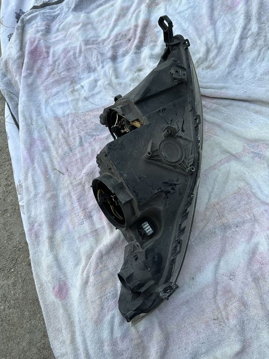 Far stânga honda civic.cod:0301226201.