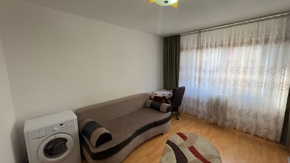 Camera de cămin în zona Tractorul