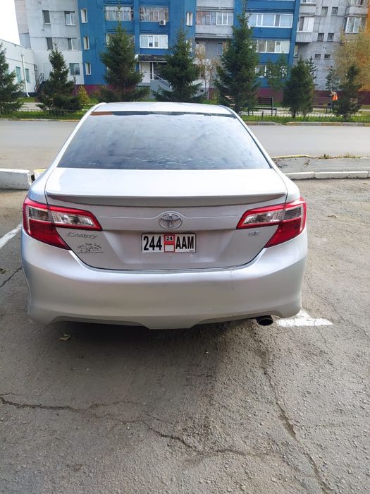 Машина camry toy