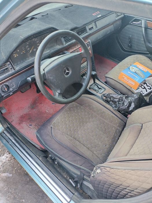 Продам Мерседес 124