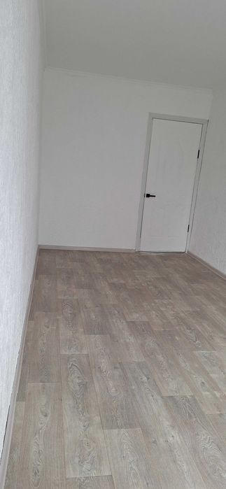Продам трехкомнатную  квартиру