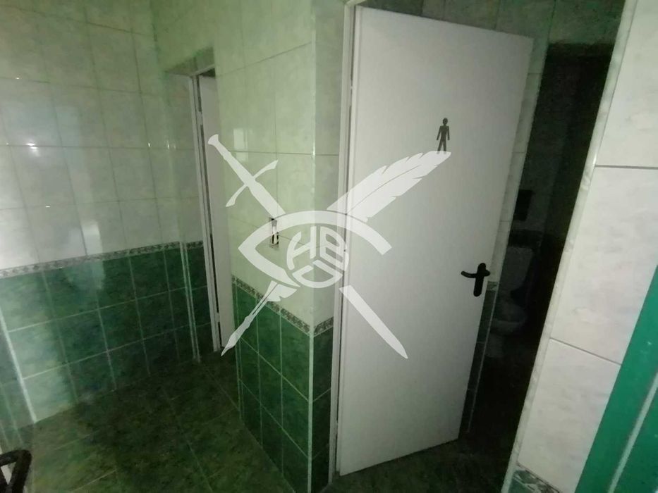 Продава се Офис в Несебър - 1400 кв.м за 1143 €/кв.м - Снимка #1