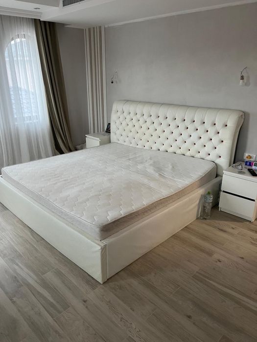 Pat matrimonial deosebit 2x2 m
