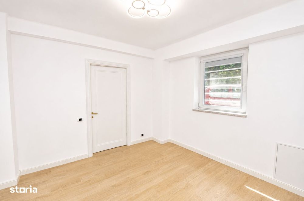 Apartament cu 3 Camere Potrivit pentru Birou - Victoriei