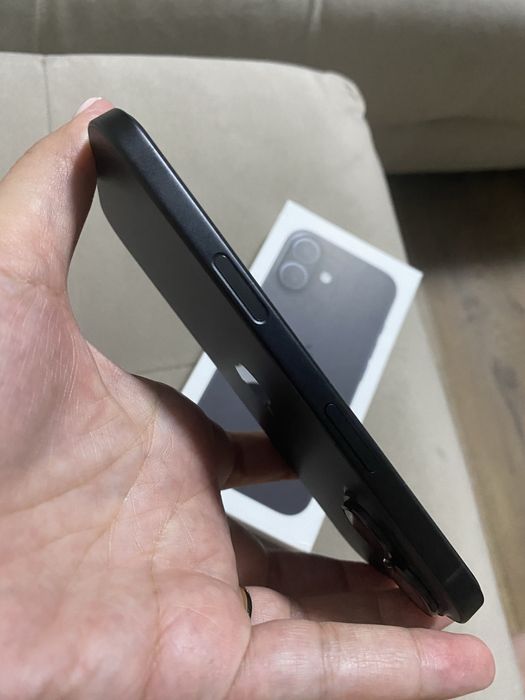 Iphone 16 128GB с гаранция