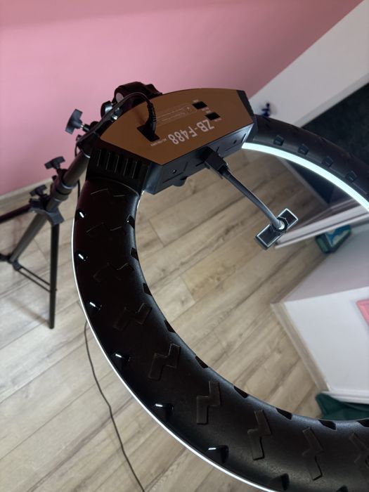 Ring light ZB-F488