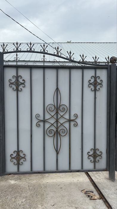 Продам ворота для дома