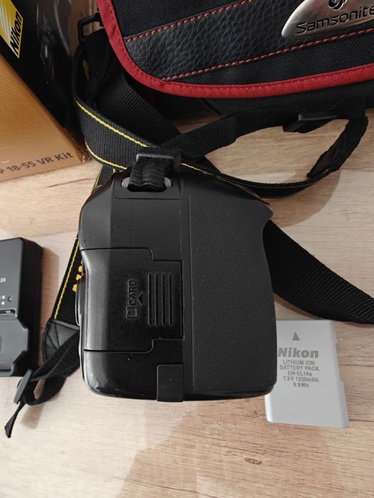 Nikon D5300 body + geanta de transport