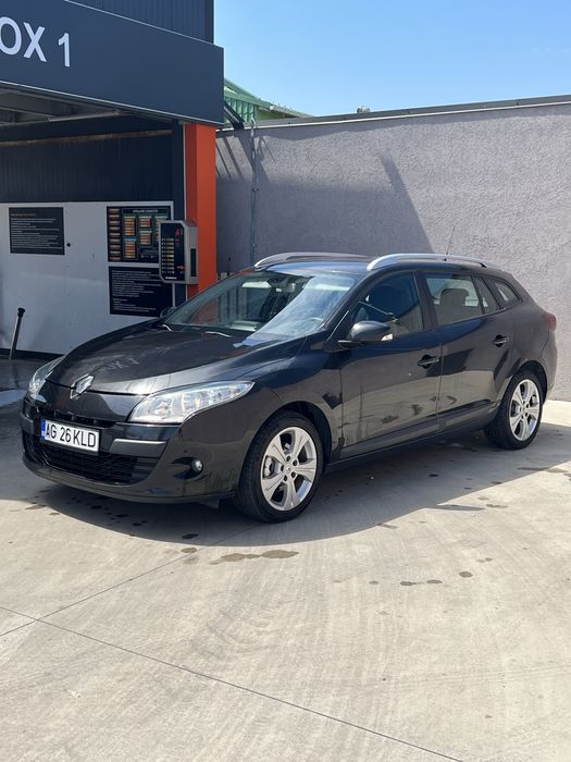RENAULT Megane