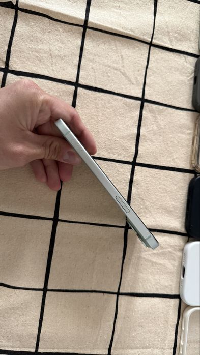 iPhone 15 128GB, 86%