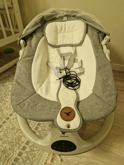 Продам шезлонг для ребенка