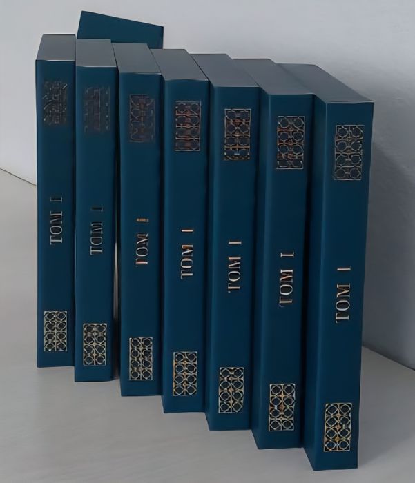 Футляры для книг