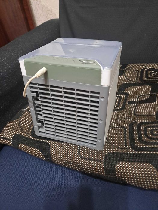 Мини вентилятор б/у в рабочем состоянии