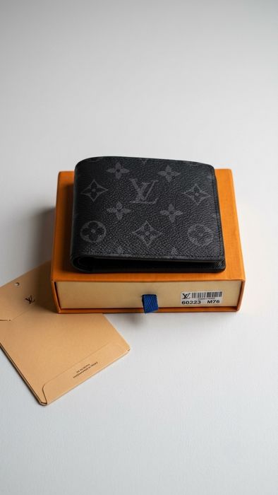 Luis Vuitton портфейл