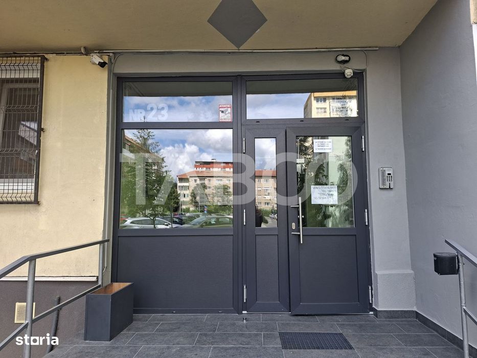 Apartament de vanzare cu 3 camere si balcon Mihai Viteazul lift