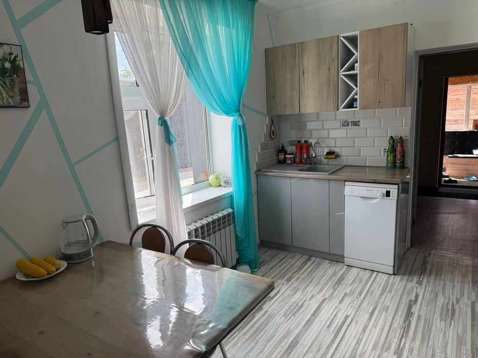 Продам дом,кирпичный,тёплый,