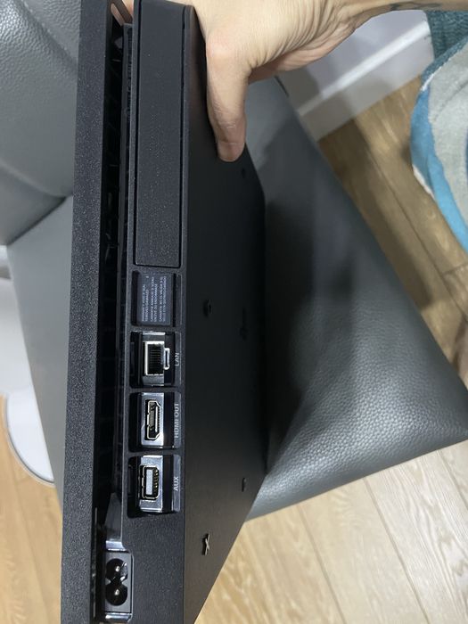 PS4 Slim 500GB Sony PlayStation