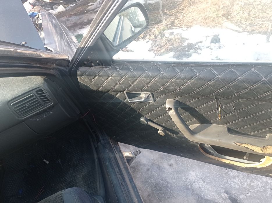 Продам Мазда 626 на запчасти