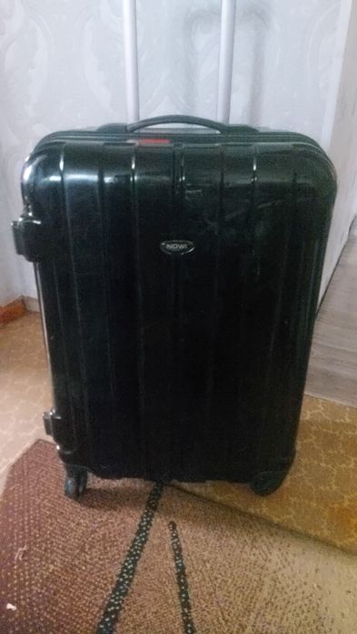 Чемодан большой б.у