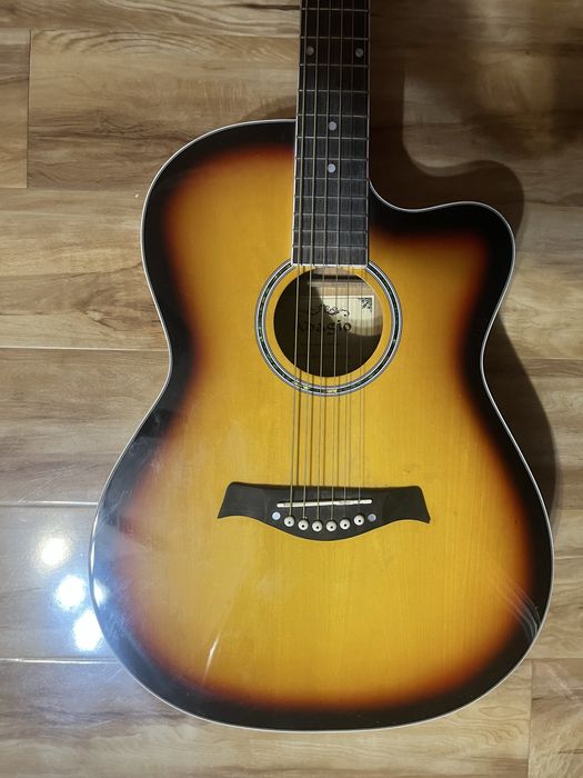 Гитара акустическая