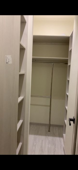 Сдаётся. 1 комнатный квартира  5/9. метро  Айбек.