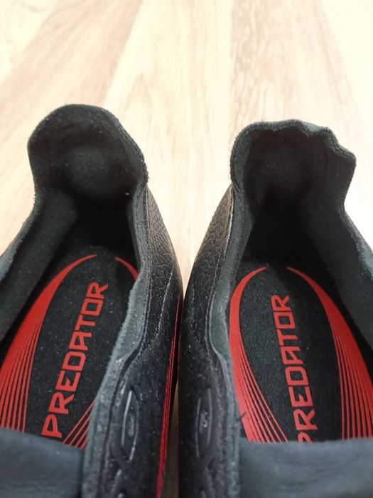 Adidasi Fotbal  Adidas Predător mărimea 43(Nike)