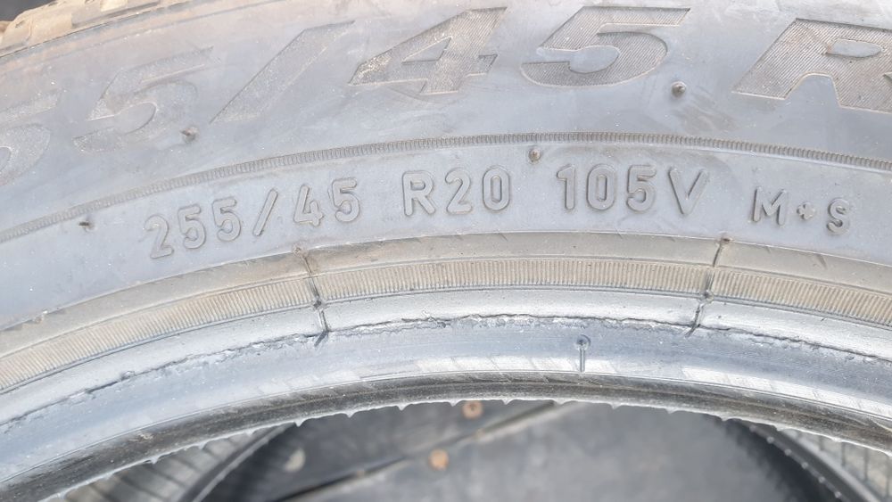 Гуми 255 45 20 дот 18 пирели