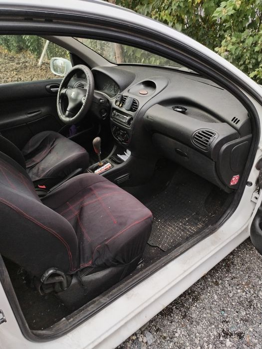 Peugeot 206 1.4 XT 2001 pentru dezmembrări / RABLA