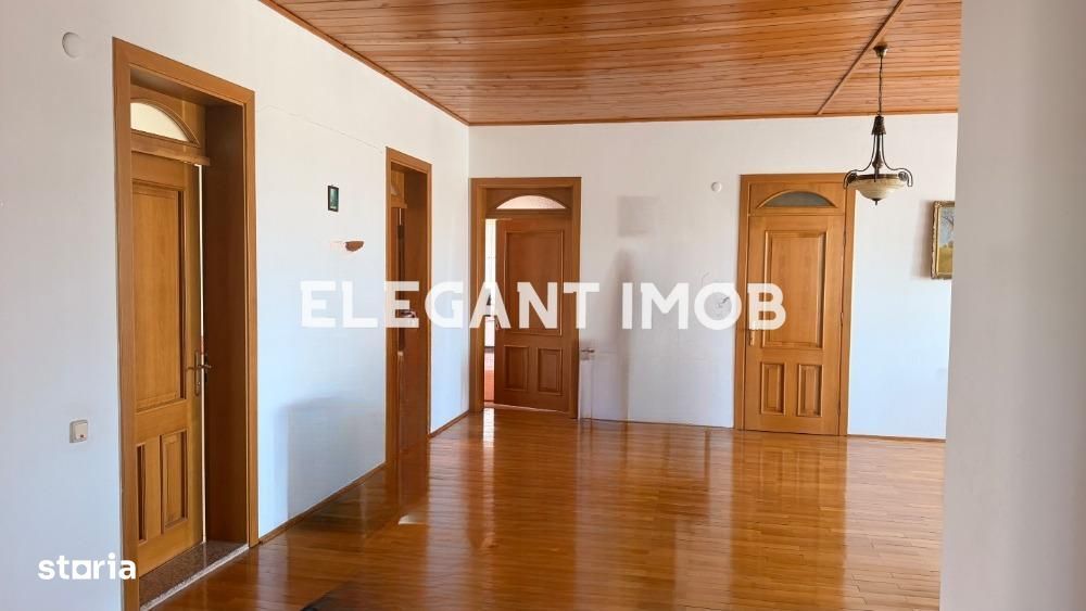 Vila impozanta la Moara Corbeanca