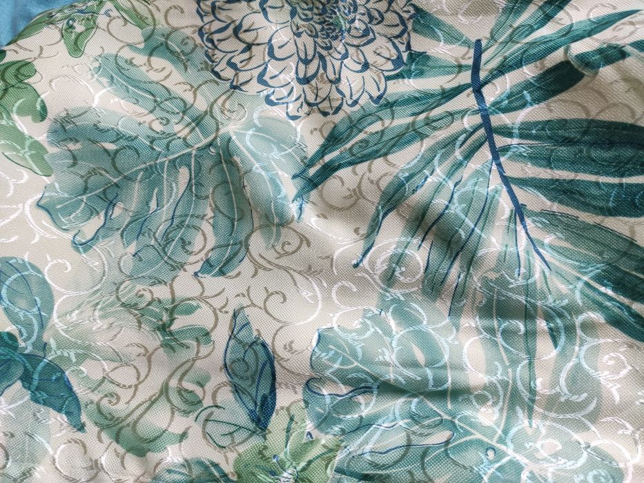 Плотные шторы для кухни