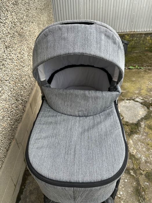 Milukids  2 в 1 бебешка количка