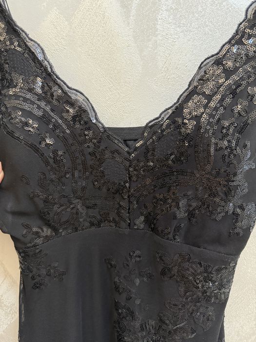 Дамски официални рокли