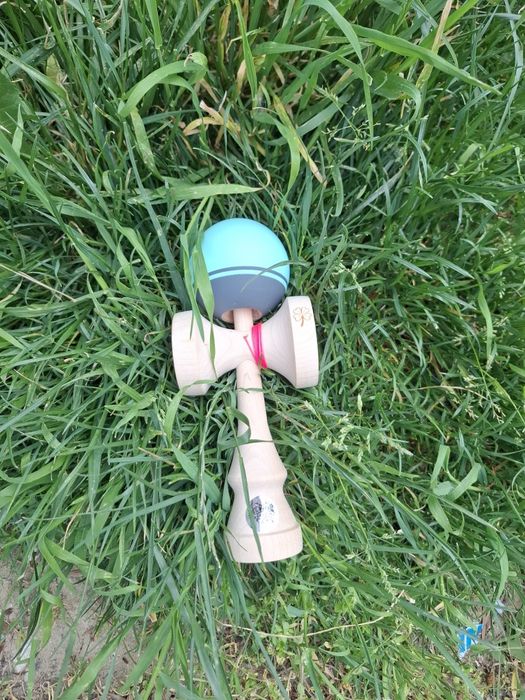 Kendama su lab ×locked studios