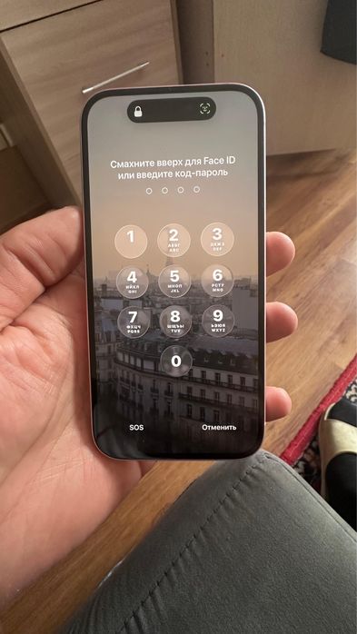 IPhone 15 в идеальном состоянии