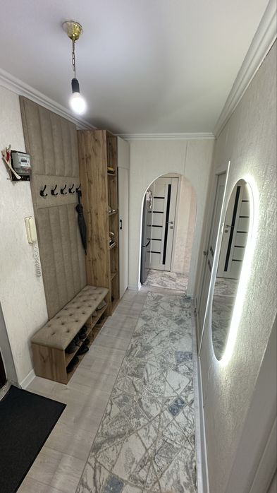 Продам 2х квв. квартиру  Район 11 мкр