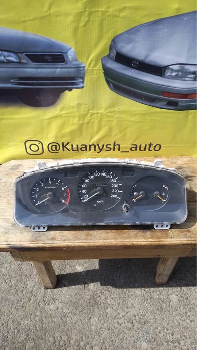 Щиток приборов Тойота Карина Е