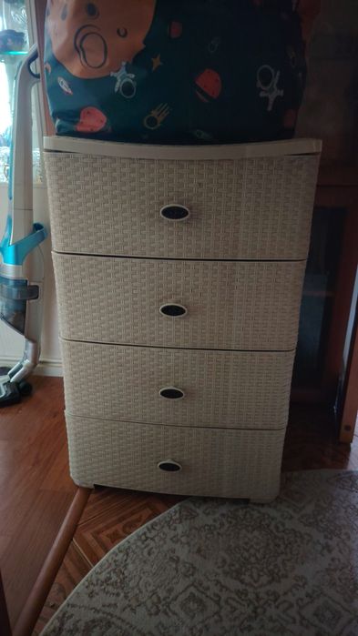 Срочно продам комод.