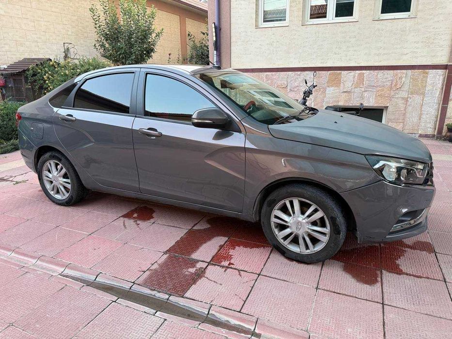 LADA VESTA сотилади