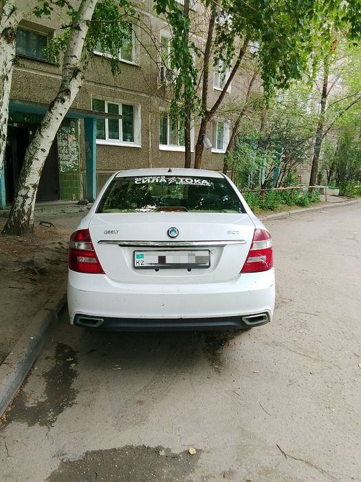 Автомобиль Geely SC7