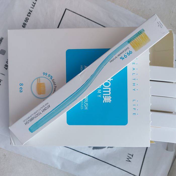 Атоми зубные пасты и щетки