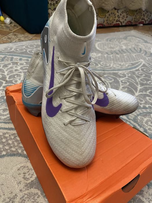 Бутсы найк продам