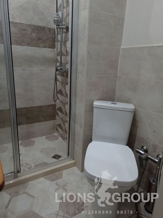 Дава се под наем Тристаен апартамент в Варна, Бриз - 85 кв.м за 598.23 € - Снимка #10