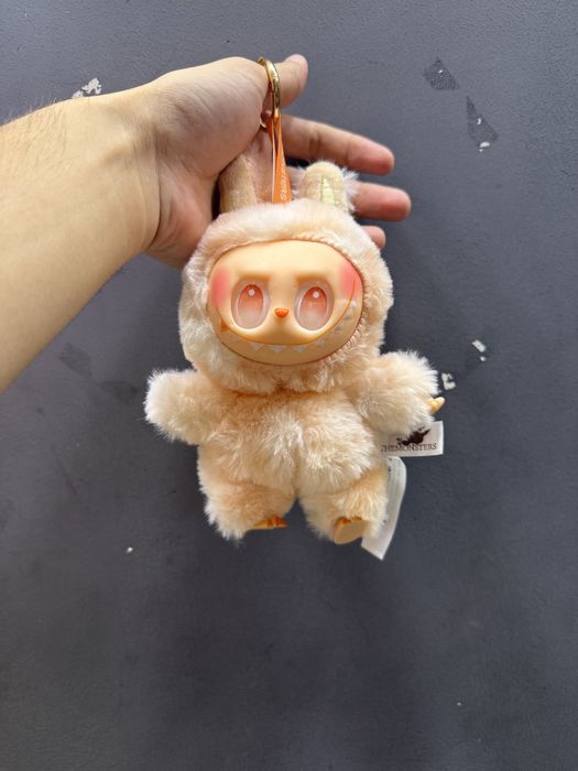 Оригинальная игрушка Labubu