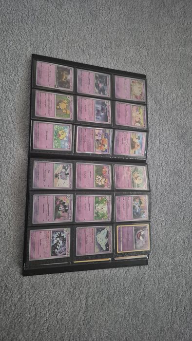 Album Pokemon cu cartonase originale