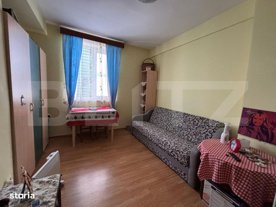 Oportunitate - De vanzare 2 camere de camin, pe acelasi CF