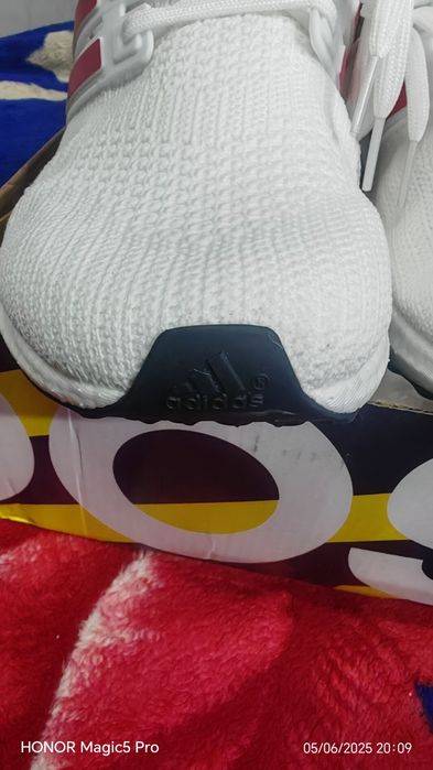 Продам кроссовки adidas ultra bust