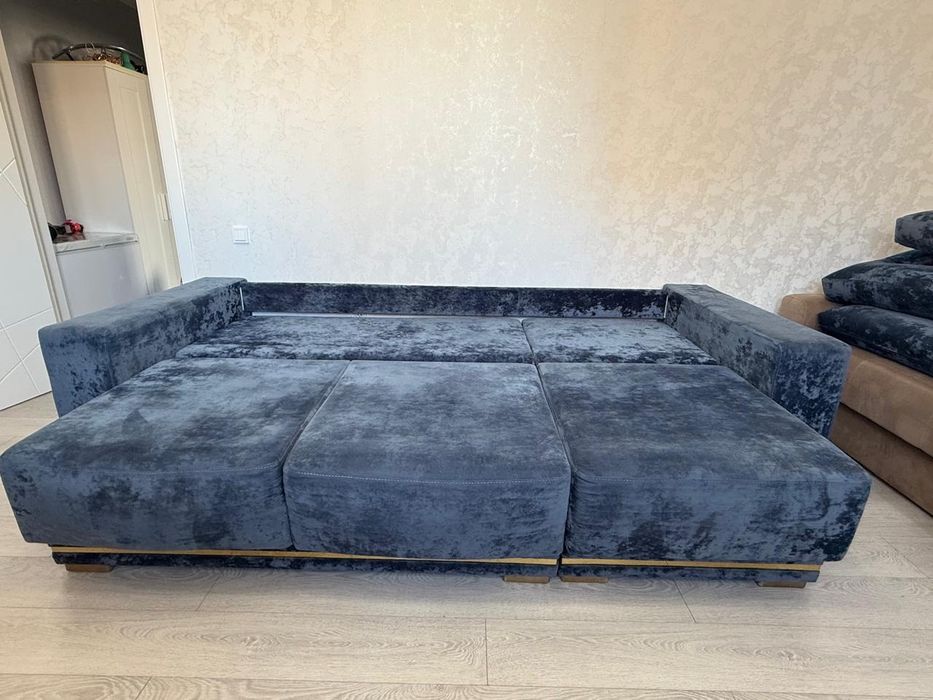 Продам диван в отличном состояний