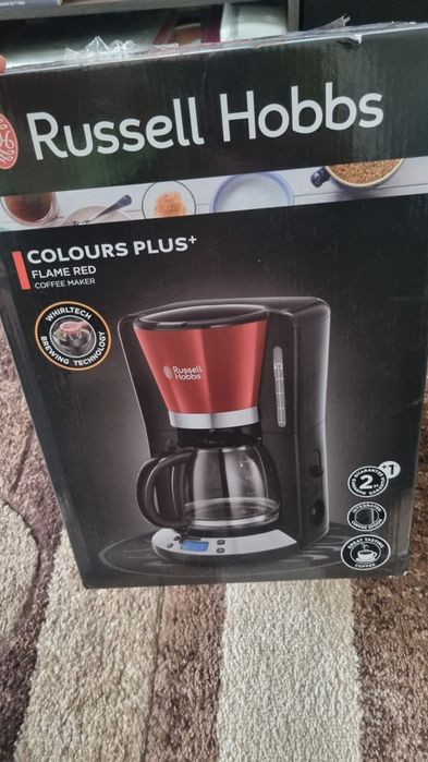 Caferiera russell hobbs culoare rosie