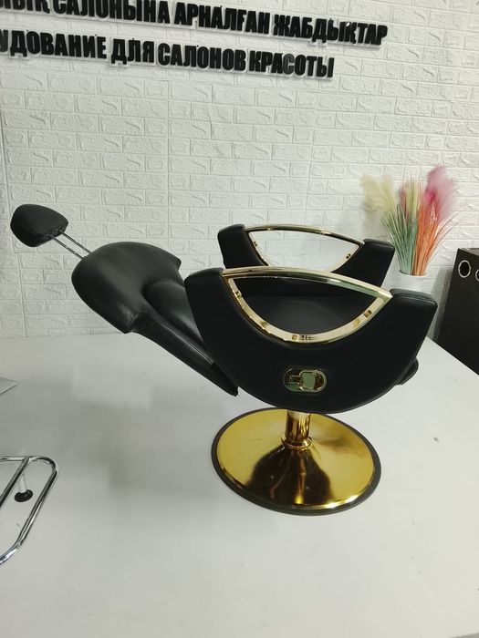 Барбершоп кресло