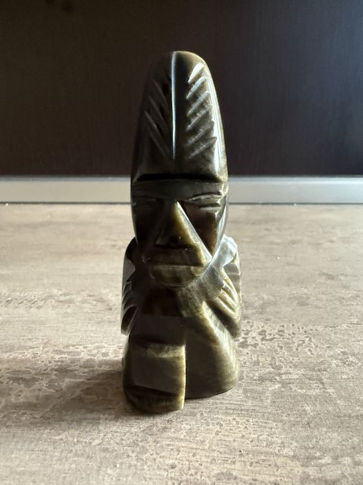 Totem aztec din obsidian